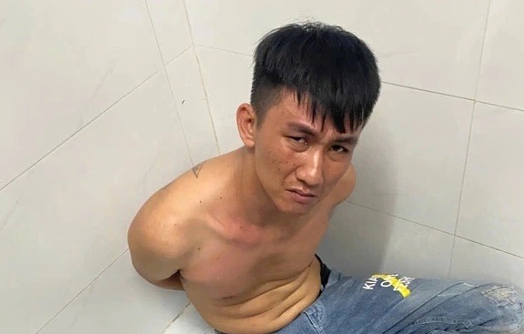 T&igrave;m ra kẻ đ&acirc;m tử vong bảo vệ ở cổng bệnh viện, h&eacute; lộ l&yacute; lịch bất hảo- Ảnh 1.