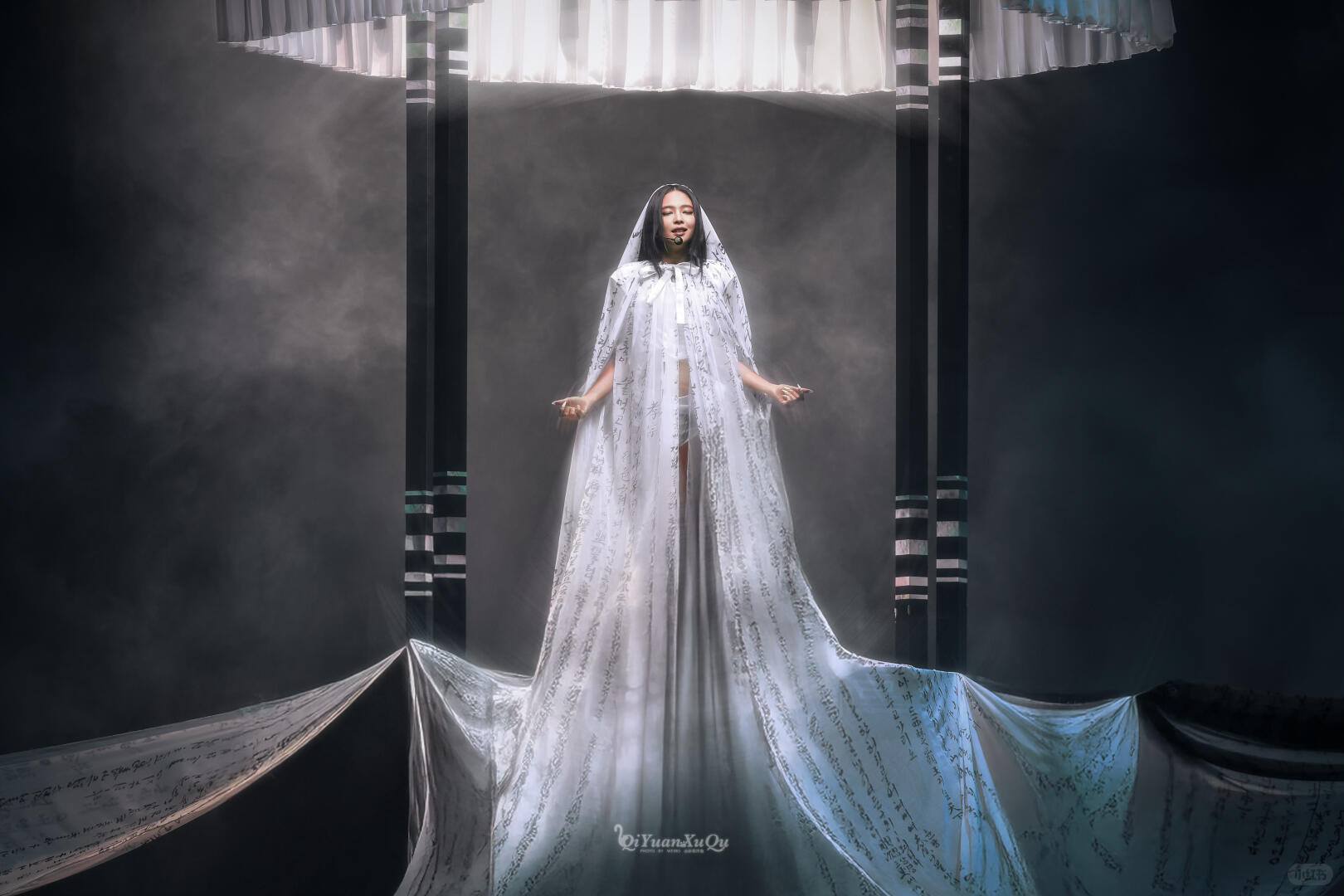 Chiếc quần phản cảm của Jennie- Ảnh 1.