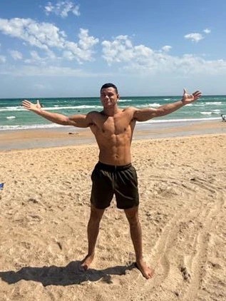 Võ sĩ tập gym cực nặng để ép cân ra đi mãi mãi ở tuổi 21 khiến tất cả bàng hoàng- Ảnh 1.