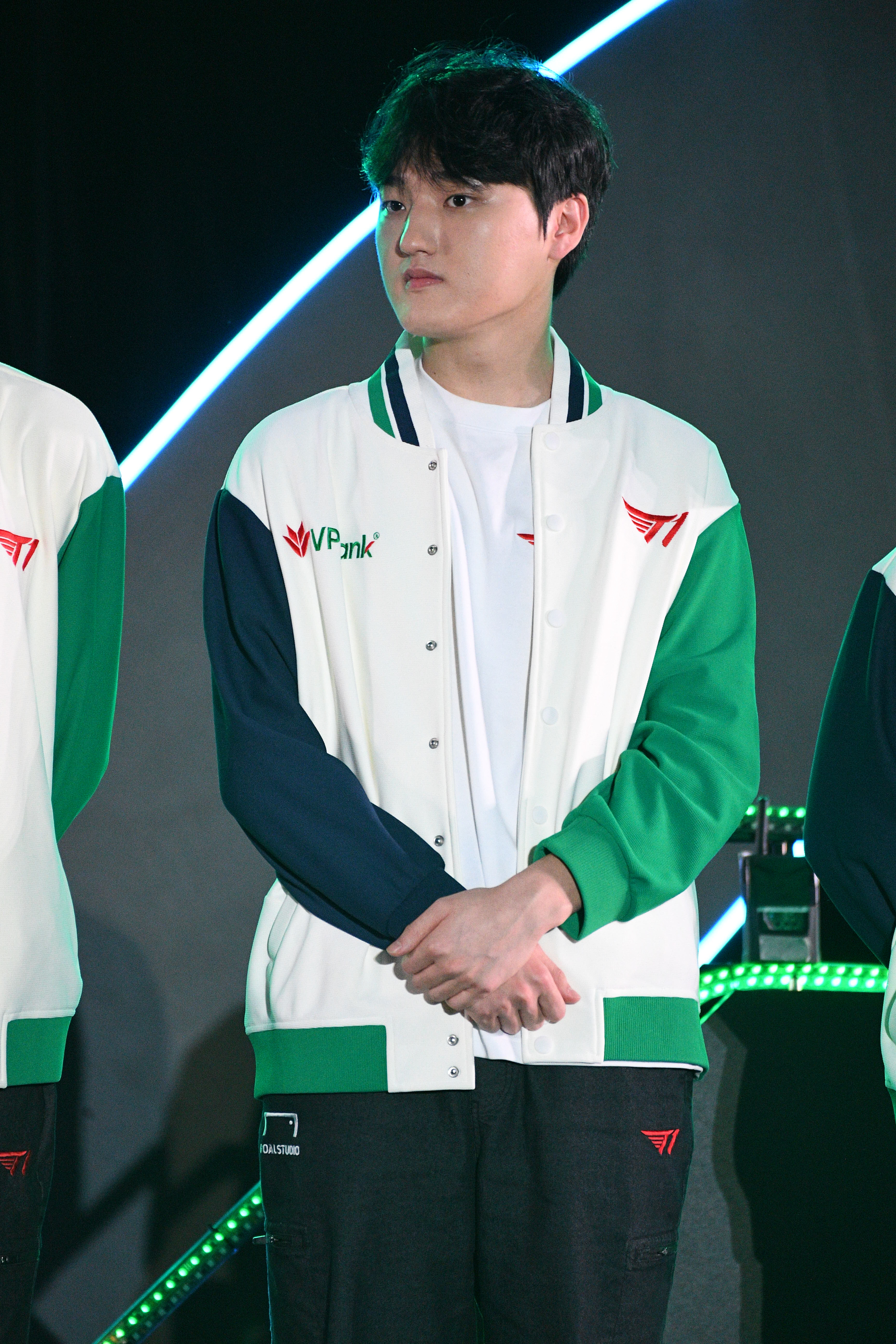 Những khoảnh khắc ấn tượng nhất sự kiện T1 đến Việt Nam: Thầy Gi&aacute;o Ba solokill Faker, fan Việt tổ chức sinh nhật cho Oner- Ảnh 17.