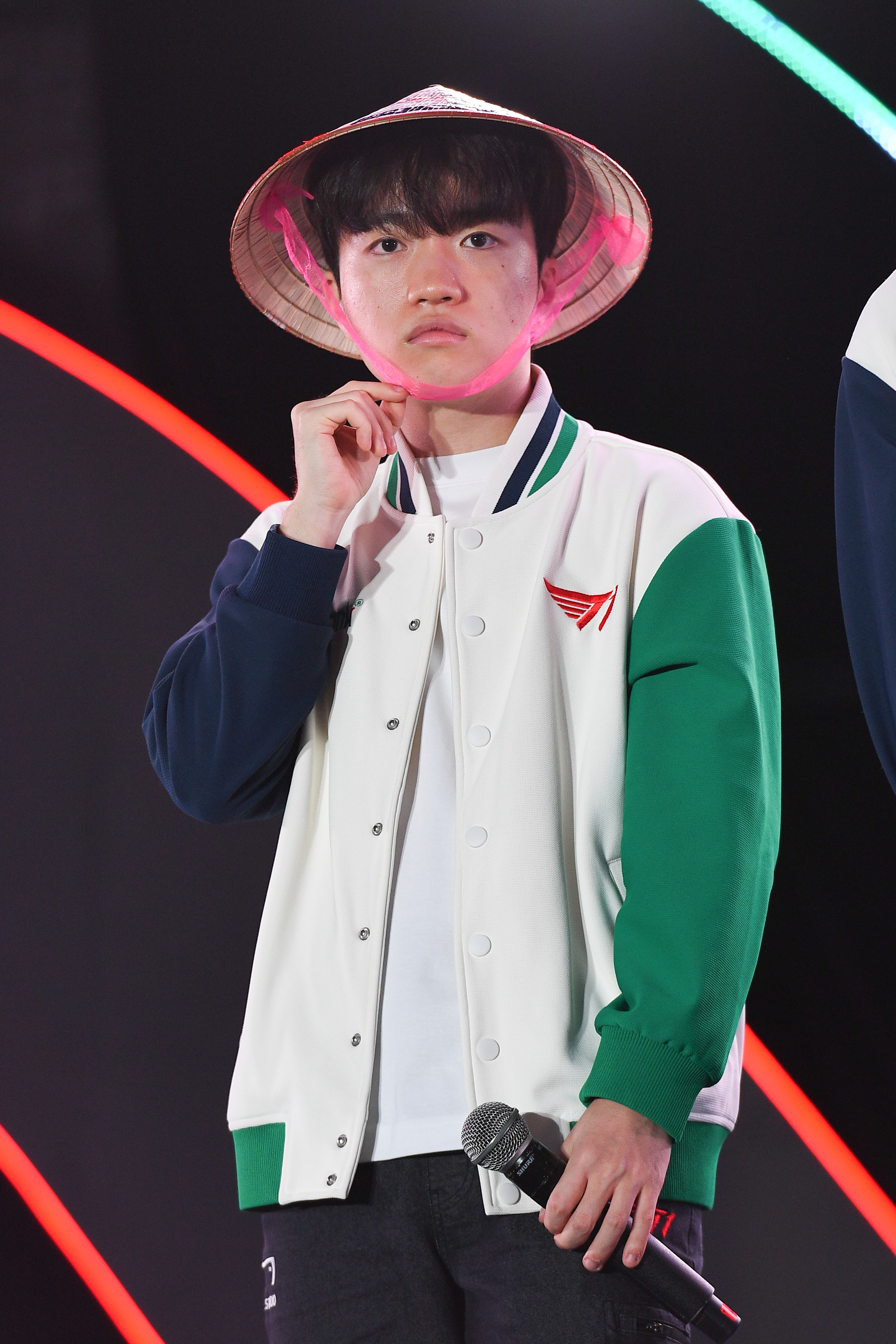 Những khoảnh khắc ấn tượng nhất sự kiện T1 đến Việt Nam: Thầy Gi&aacute;o Ba solokill Faker, fan Việt tổ chức sinh nhật cho Oner- Ảnh 13.