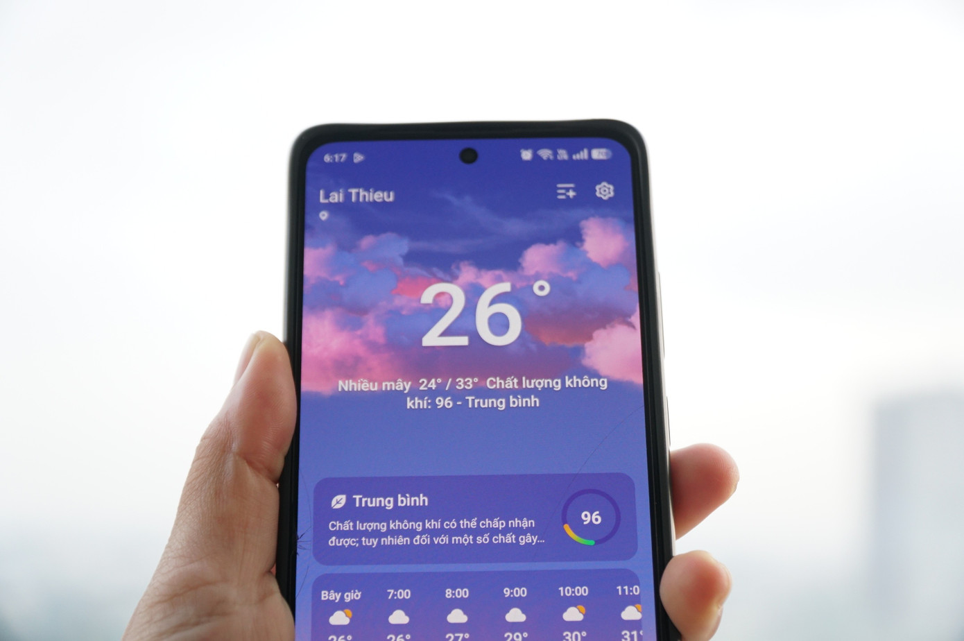 Sương m&ugrave; phủ TPHCM, nhiều t&ograve;a nh&agrave; cao tầng mờ ảo trong m&agrave;n sương- Ảnh 6.