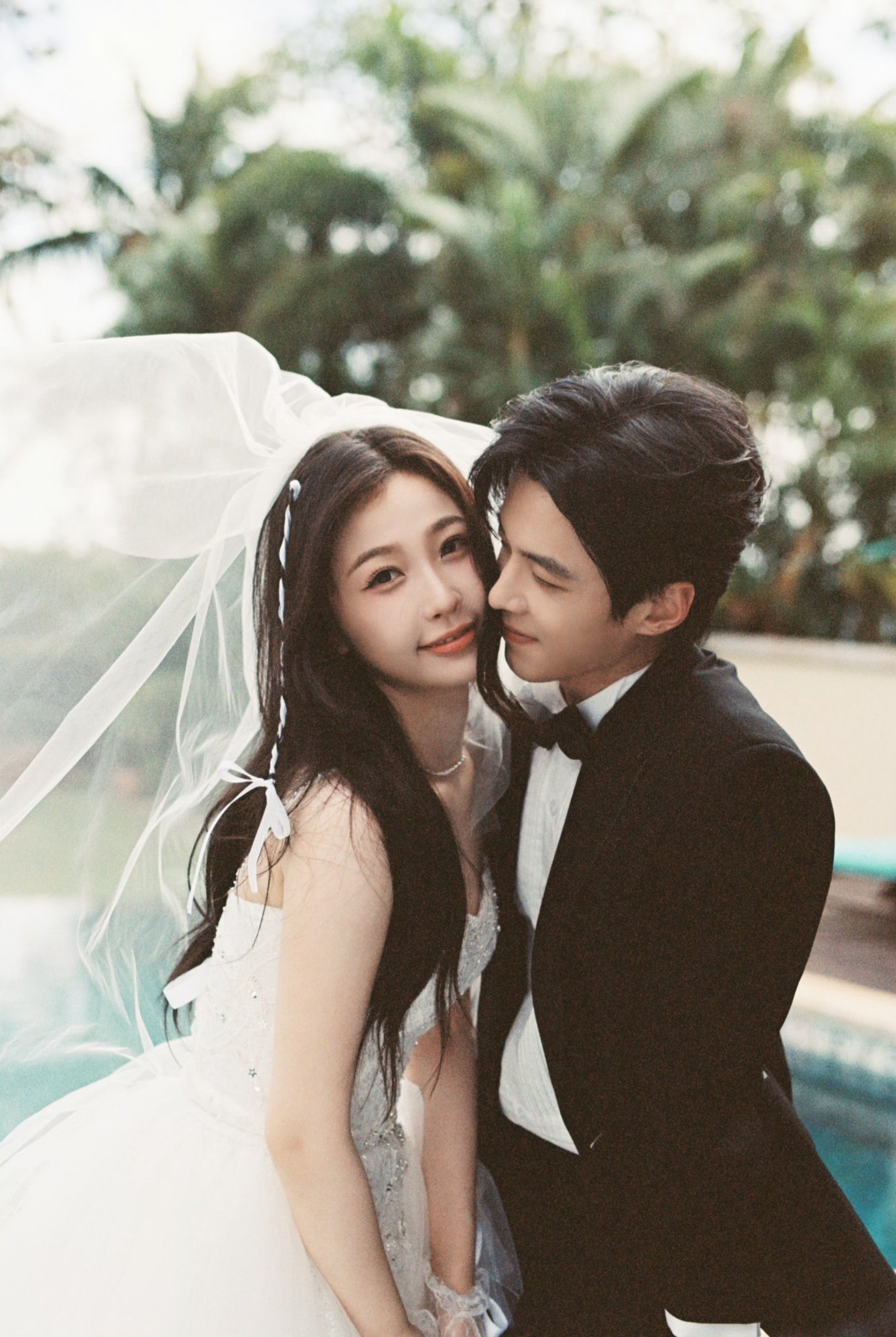 Đ&aacute;m cưới đang viral khắp Trung Quốc: C&ocirc; d&acirc;u xinh y&ecirc;u như c&ocirc;ng ch&uacute;a, ch&uacute; rể đẹp trai nhất tr&ecirc;n đời- Ảnh 5.