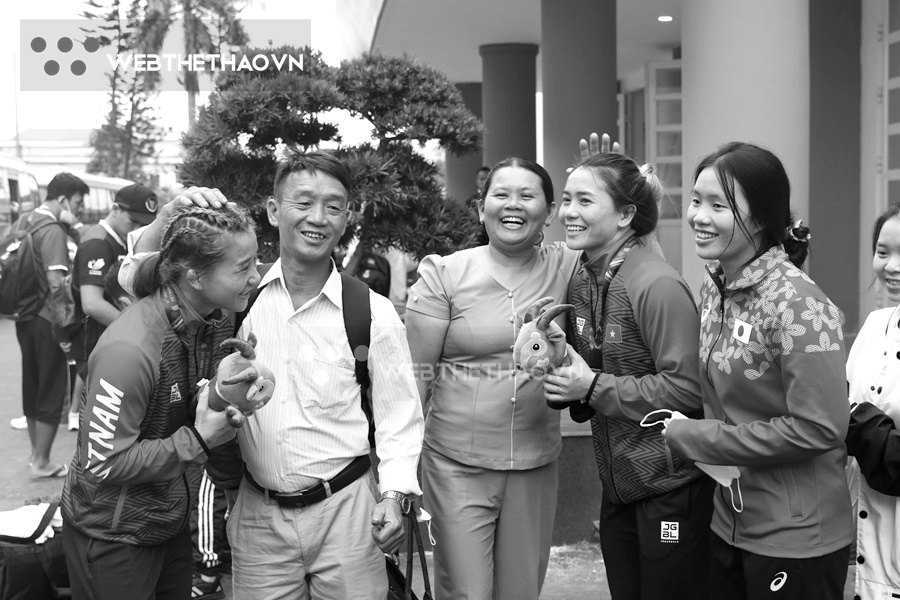 Thương: 3 chị em ruột ở Huế vừa gi&agrave;nh 3 HCV SEA Games quặn l&ograve;ng v&igrave; mất bố- Ảnh 1.