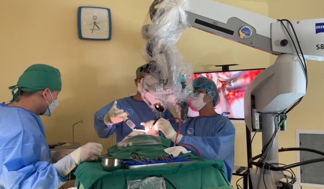 Người phụ nữ bị u m&agrave;ng n&atilde;o khổng lồ, b&aacute;c sĩ chỉ ra những dấu hiệu dễ nhầm lẫn- Ảnh 2.