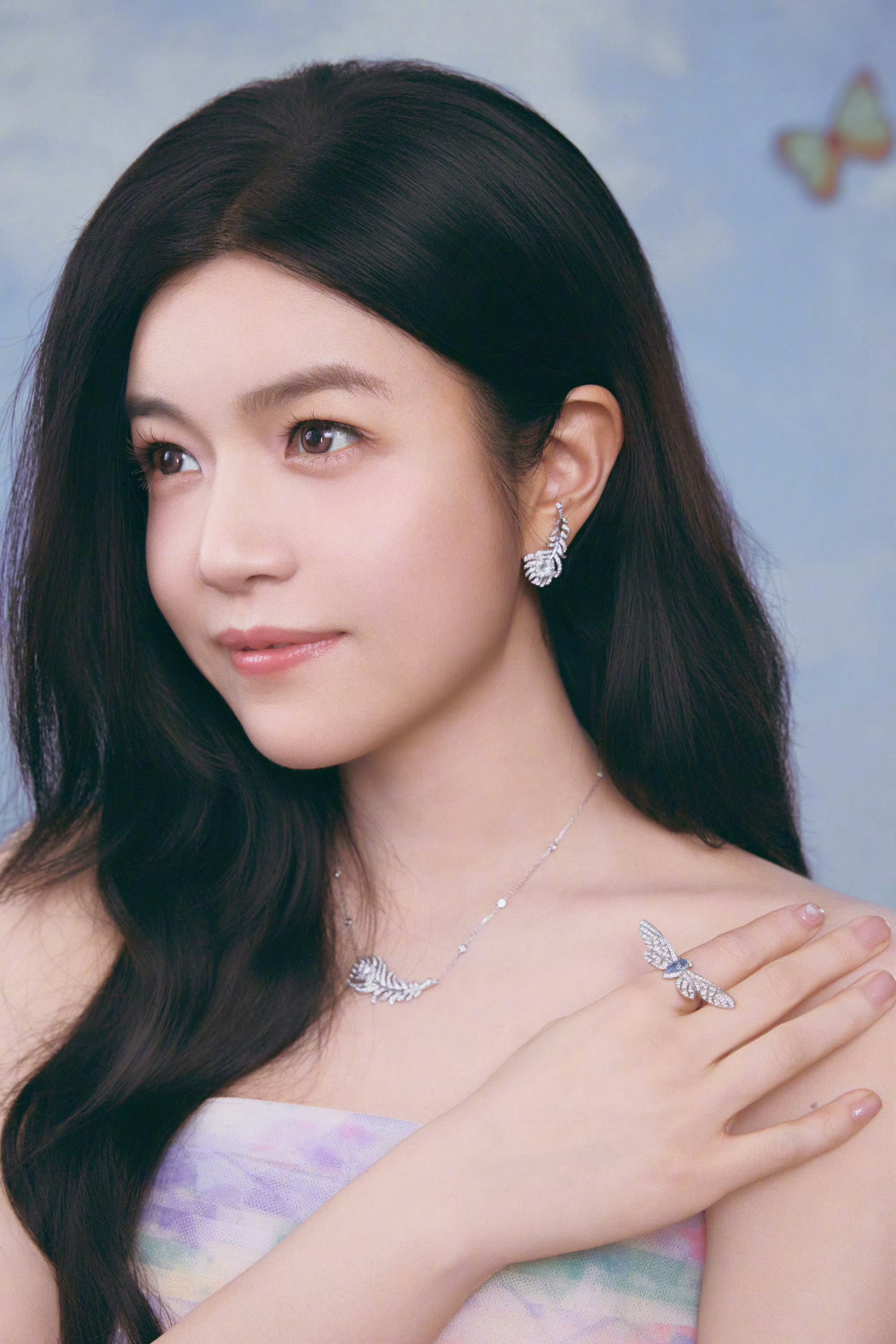 Trần đời chỉ c&oacute; Trần Nghi&ecirc;n Hy: 42 tuổi vẫn c&acirc;n đẹp style c&ocirc;ng ch&uacute;a v&agrave; "trai ngoan" k&eacute;m 19 tuổi- Ảnh 4.