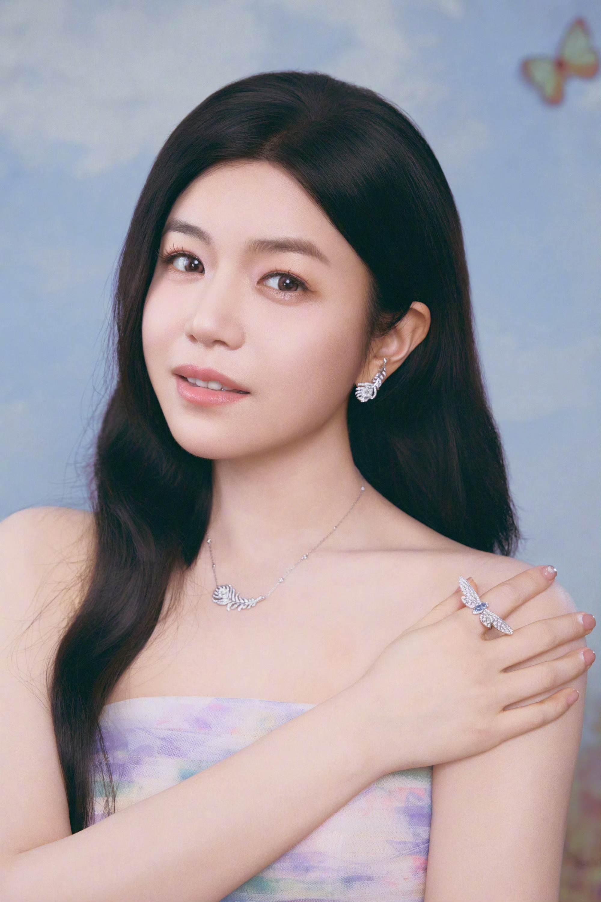 Trần đời chỉ c&oacute; Trần Nghi&ecirc;n Hy: 42 tuổi vẫn c&acirc;n đẹp style c&ocirc;ng ch&uacute;a v&agrave; "trai ngoan" k&eacute;m 19 tuổi- Ảnh 5.