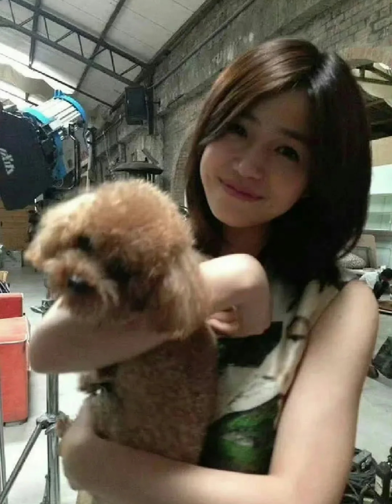 Trần đời chỉ c&oacute; Trần Nghi&ecirc;n Hy: 42 tuổi vẫn c&acirc;n đẹp style c&ocirc;ng ch&uacute;a v&agrave; "trai ngoan" k&eacute;m 19 tuổi- Ảnh 14.