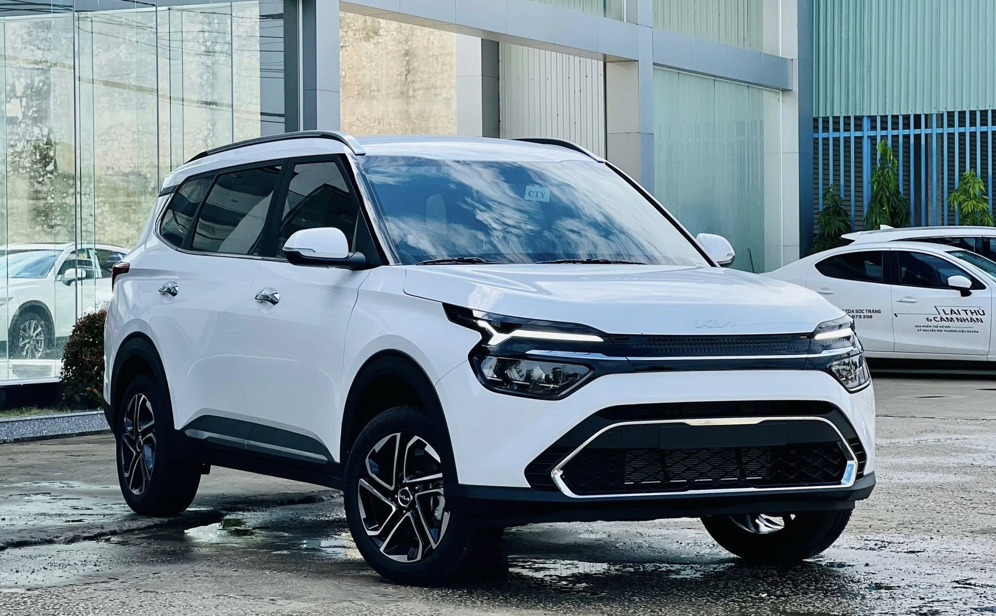 H&agrave;ng loạt xe MPV giảm gi&aacute; tới trăm triệu đồng: C&oacute; mẫu gi&aacute; thực tế chỉ ngang bản ti&ecirc;u chuẩn CUV cỡ A- Ảnh 4.