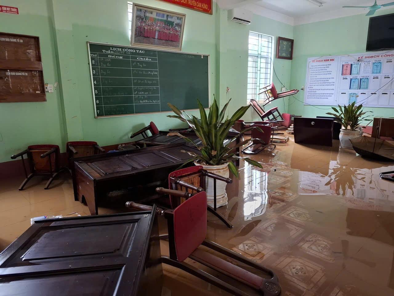 Xiaomi Renovation 2025: H&agrave;nh tr&igrave;nh t&aacute;i thiết trường học sau b&atilde;o lũ- Ảnh 1.