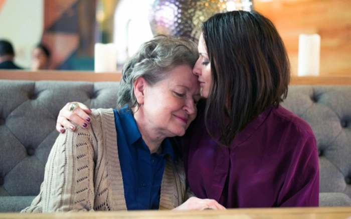 Khi về gi&agrave;, c&oacute; 3 điều cha mẹ n&agrave;o cũng ngại n&oacute;i ra: Điều đầu ti&ecirc;n khiến ai cũng nh&oacute;i l&ograve;ng- Ảnh 1.