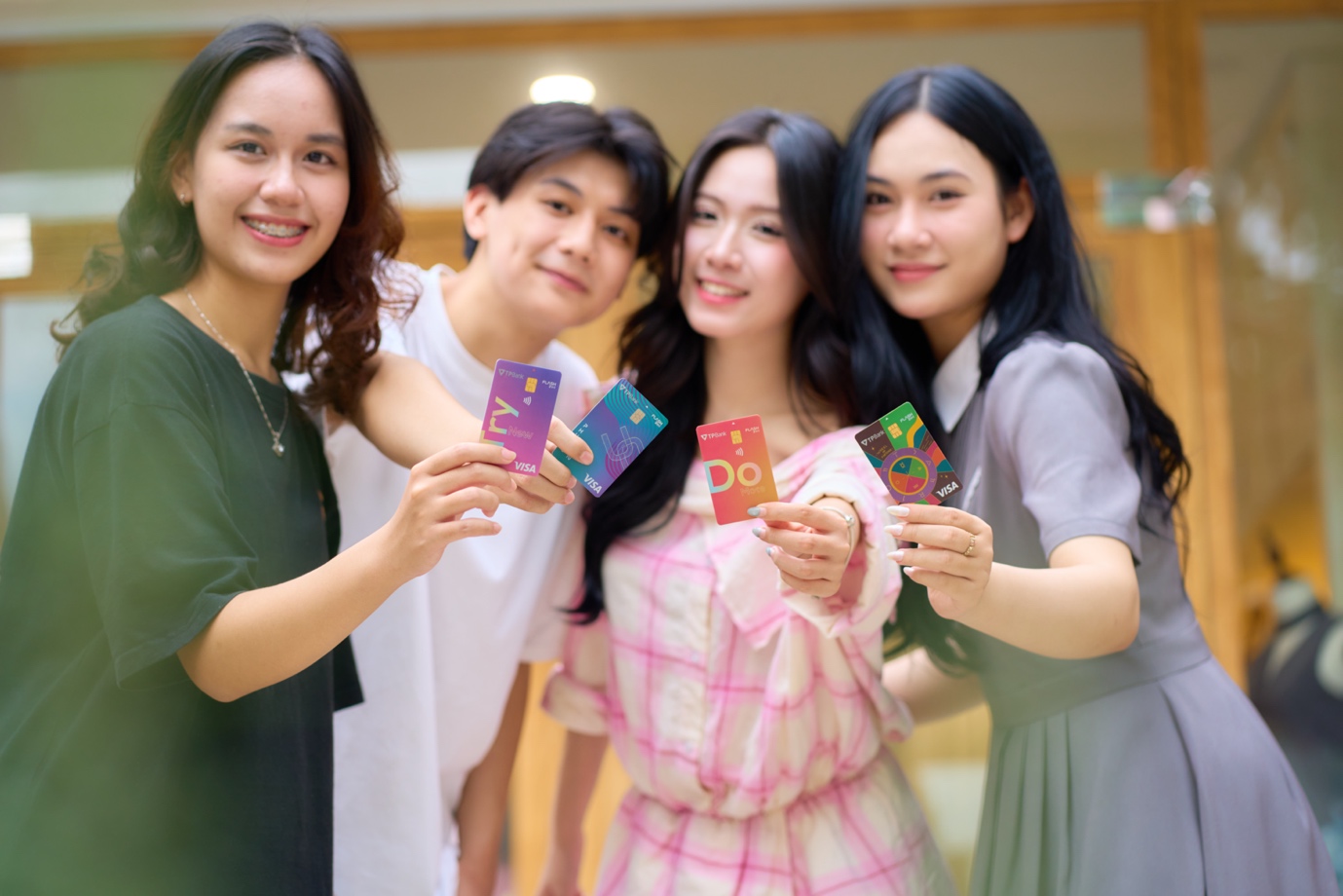 Tận hưởng trọn vẹn mùa lễ hội cuối năm với lựa chọn chi tiêu thông minh- Ảnh 3.