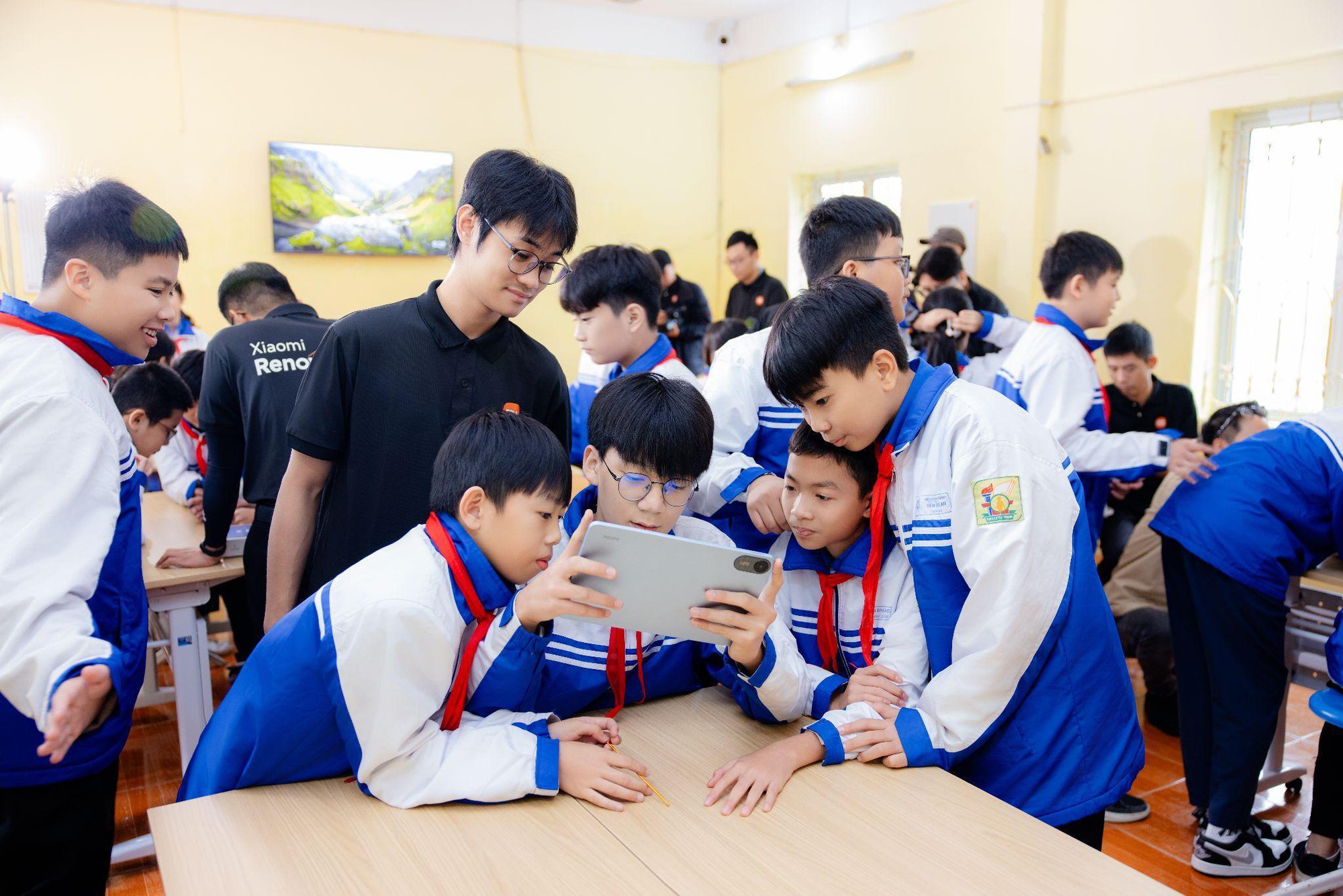 Xiaomi Renovation 2025: H&agrave;nh tr&igrave;nh t&aacute;i thiết trường học sau b&atilde;o lũ- Ảnh 4.