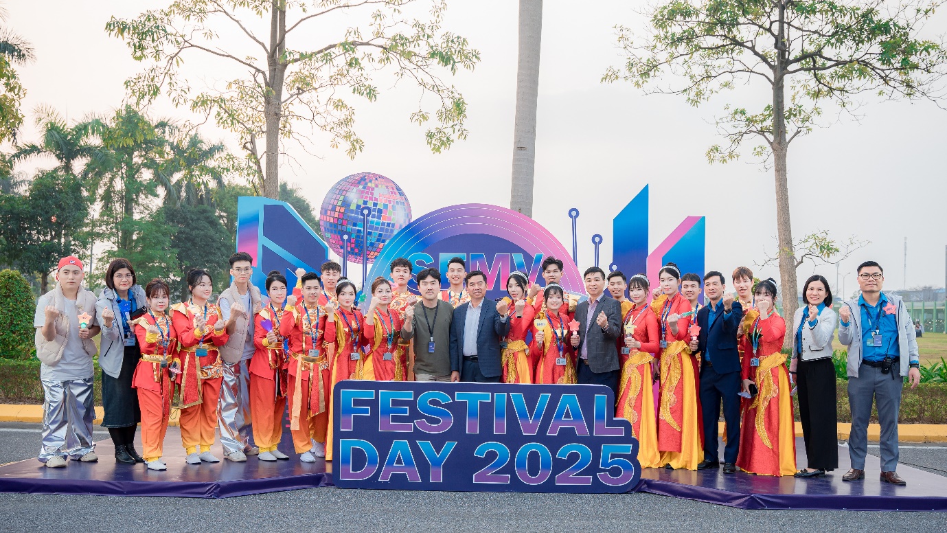 Festival 2025: Ng&agrave;y hội si&ecirc;u lớn của gia đ&igrave;nh SEMV - ch&aacute;y hết m&igrave;nh!- Ảnh 4.