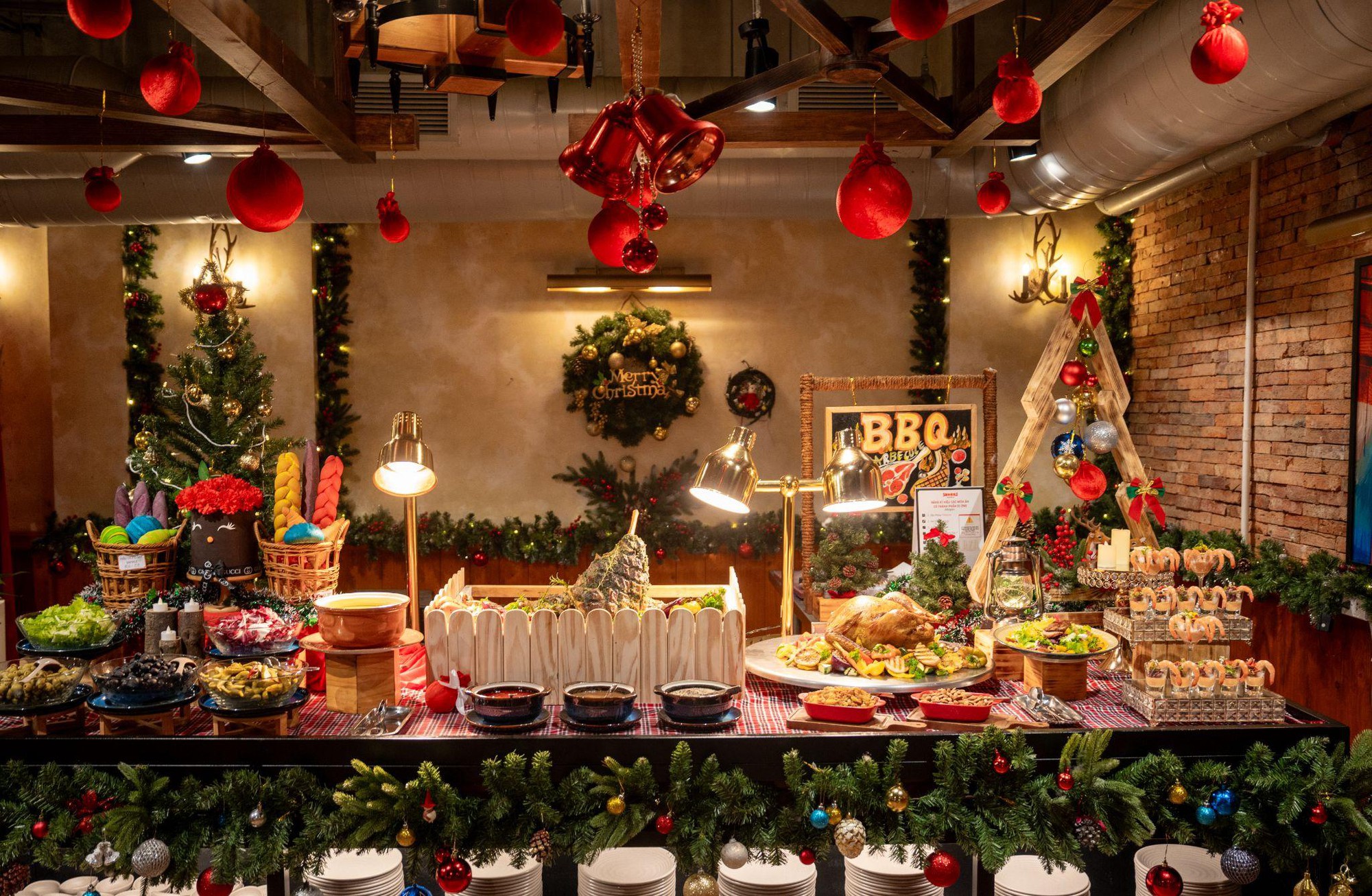 Sun World Ba Na Hills rực rỡ sắc m&agrave;u với Gi&aacute;ng sinh cổ t&iacute;ch- Ảnh 6.