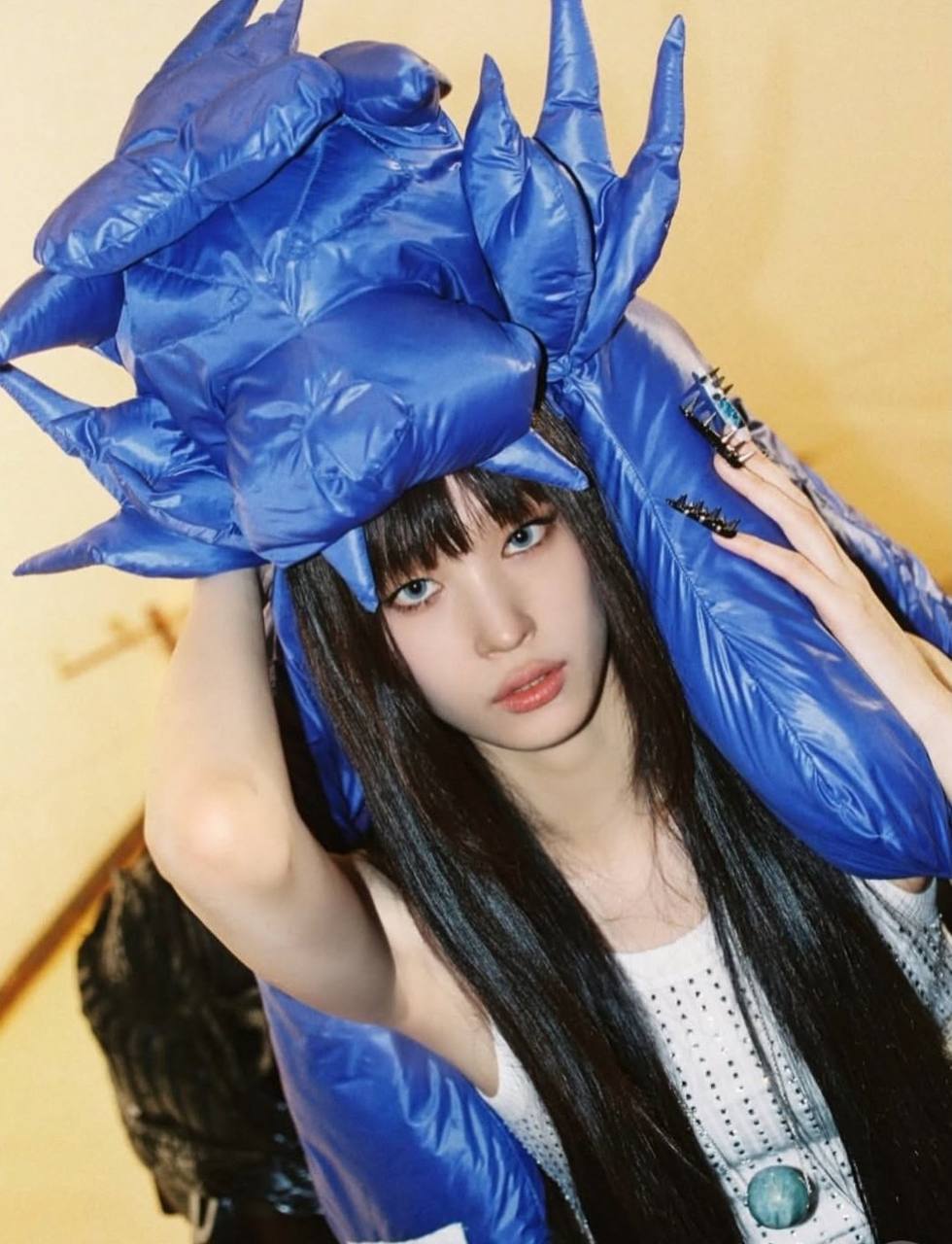 Tiểu thư Samsung khiến qu&aacute; khứ của Kim Ji Won được nhắc lại- Ảnh 14.