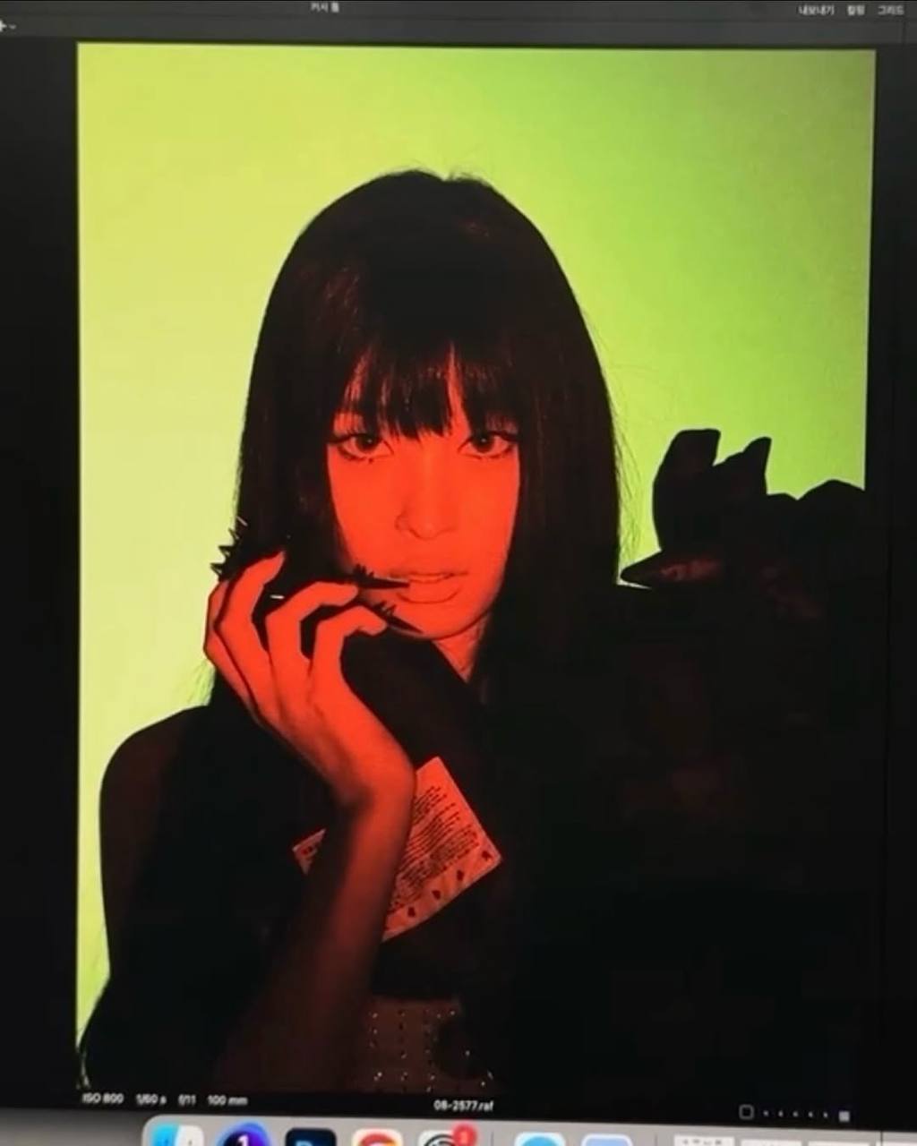 Tiểu thư Samsung khiến qu&aacute; khứ của Kim Ji Won được nhắc lại- Ảnh 13.