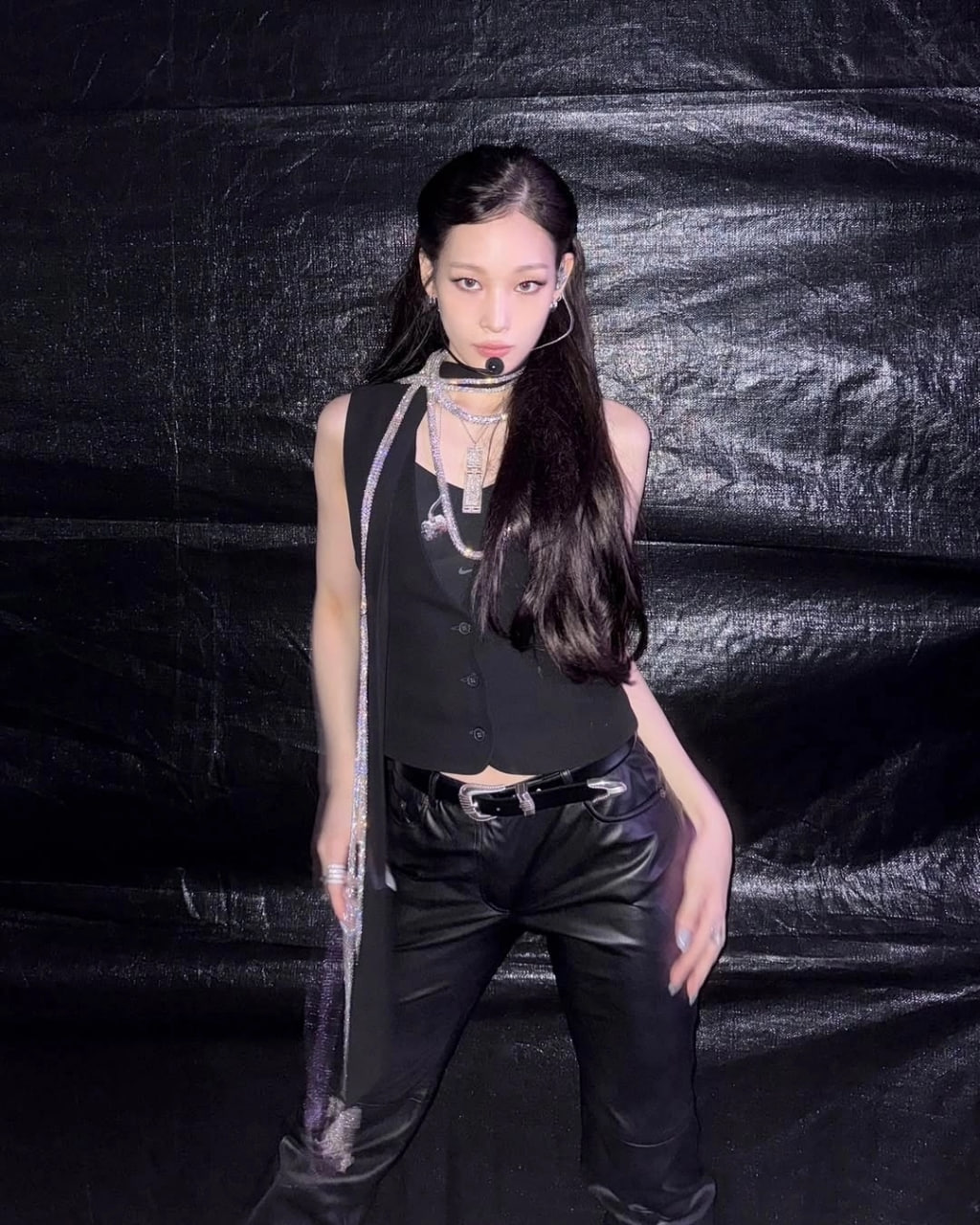 Tiểu thư Samsung khiến qu&aacute; khứ của Kim Ji Won được nhắc lại- Ảnh 10.