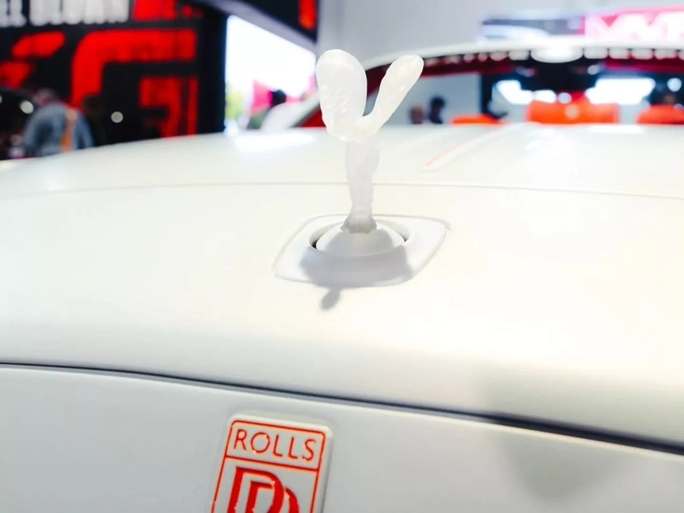 Rolls-Royce Dawn độ độc lạ, chỉ c&oacute; 25 chiếc to&agrave;n cầu- Ảnh 3.