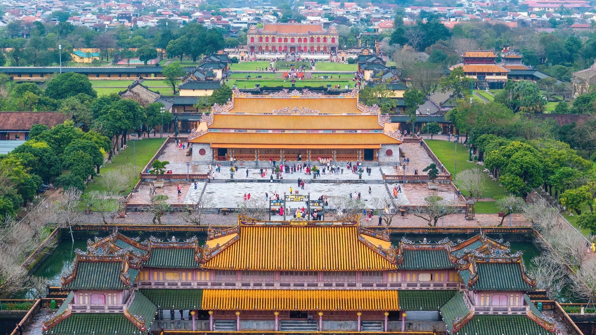 Huế lập kỷ lục doanh thu du lịch hơn 13.000 tỷ đồng- Ảnh 2.