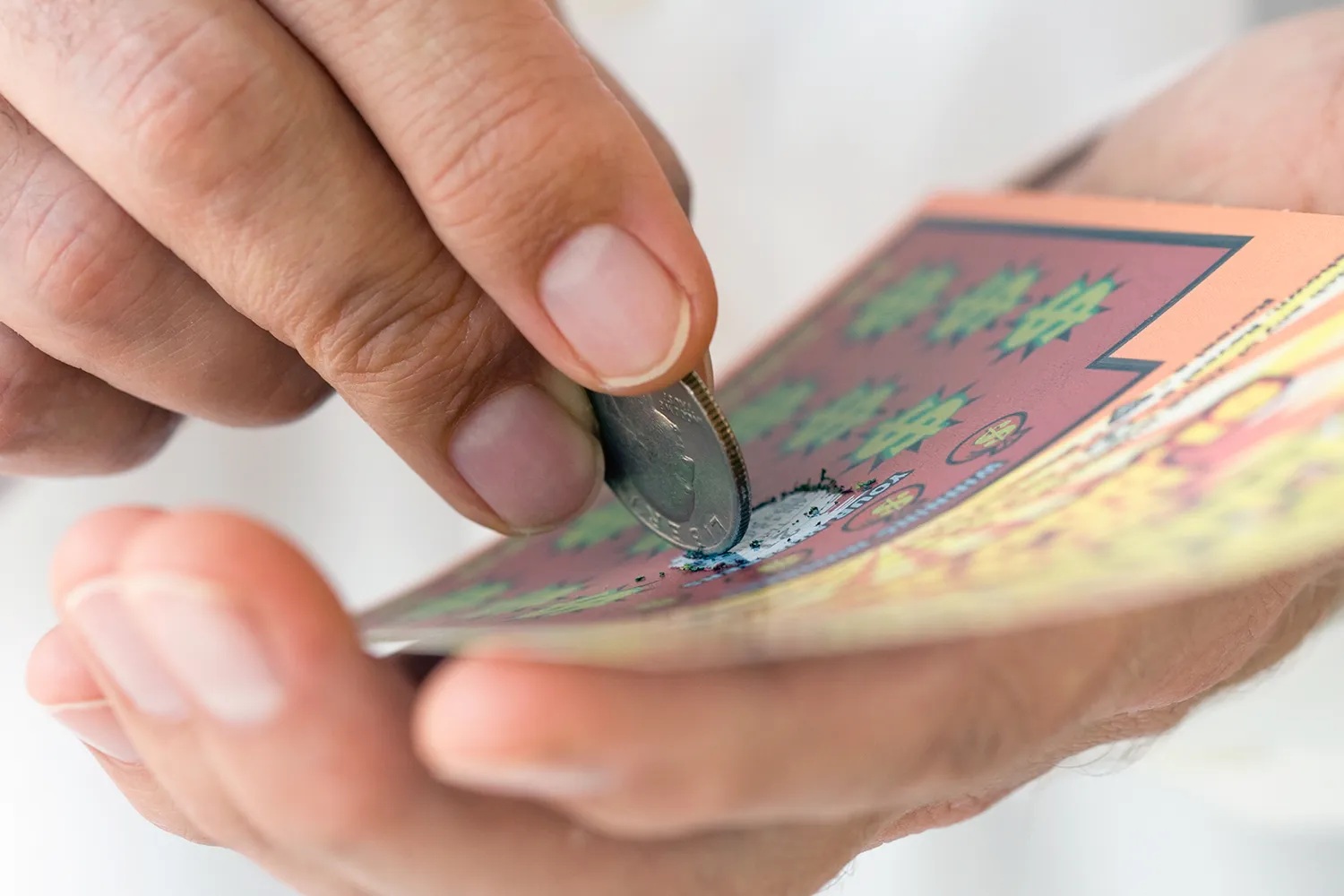 Người đ&agrave;n &ocirc;ng tr&uacute;ng số hơn 18 tỷ đồng nhờ th&oacute;i quen "kỳ lạ" của con g&aacute;i- Ảnh 2.