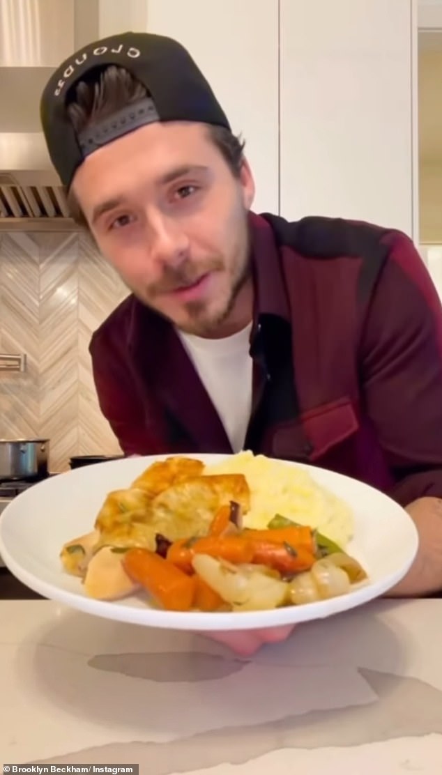 Động th&aacute;i g&acirc;y ch&uacute; &yacute; của Victoria Beckham khi bị con cả bất hiếu 