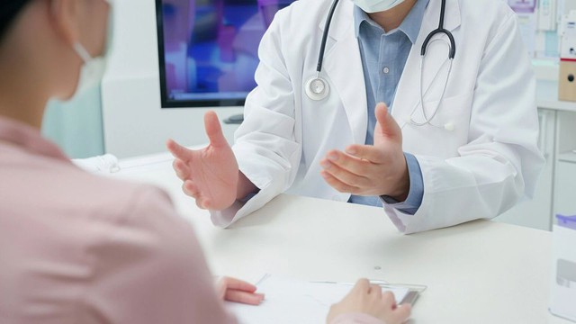 Cả 11 người đến kh&aacute;m đều được chẩn đo&aacute;n mắc ung thư giai đoạn cuối! BS khuyến c&aacute;o, d&ugrave; trời lạnh đến mấy cũng đừng l&agrave;m điều n&agrave;y- Ảnh 5.