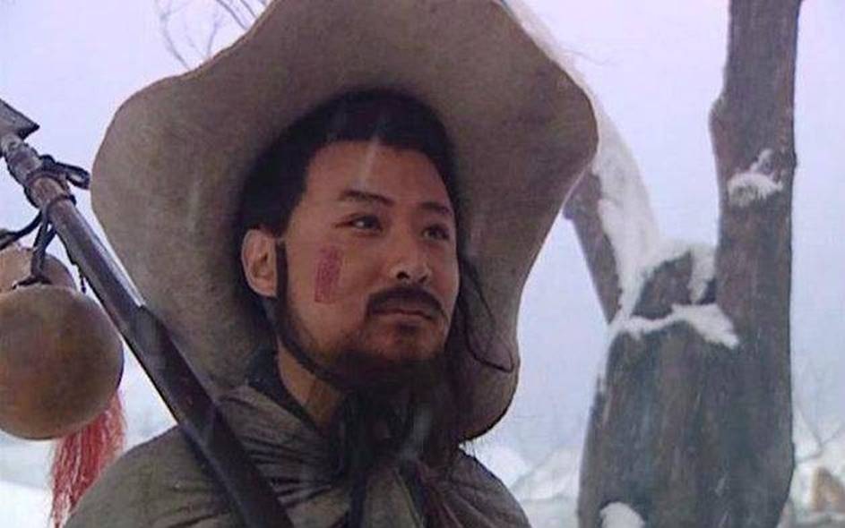 Sự thật ngỡ ng&agrave;ng: L&acirc;m Xung lu&ocirc;n n&eacute; tr&aacute;nh khi gặp kẻ mạnh- Ảnh 1.