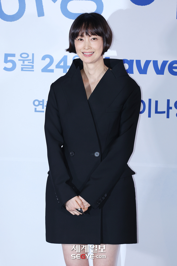 Vợ đẹp của 3 tài tử tên Bin: Toàn là huyền thoại nhan sắc, style tuổi ngoài 40 đẳng cấp- Ảnh 18.