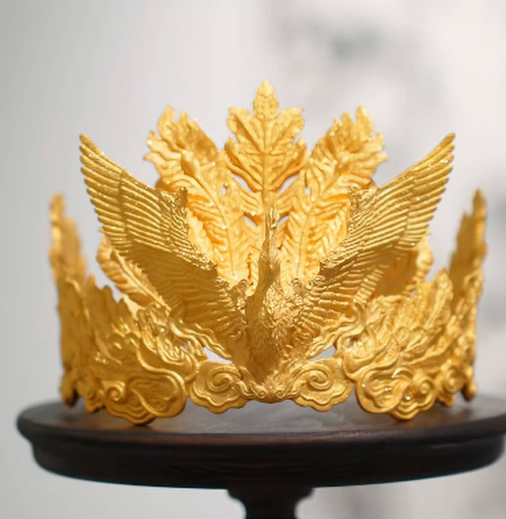 Mẹ mải chụp ảnh, con trai l&agrave;m vỡ chiếc vương miện hơn 7 tỷ đồng- Ảnh 3.