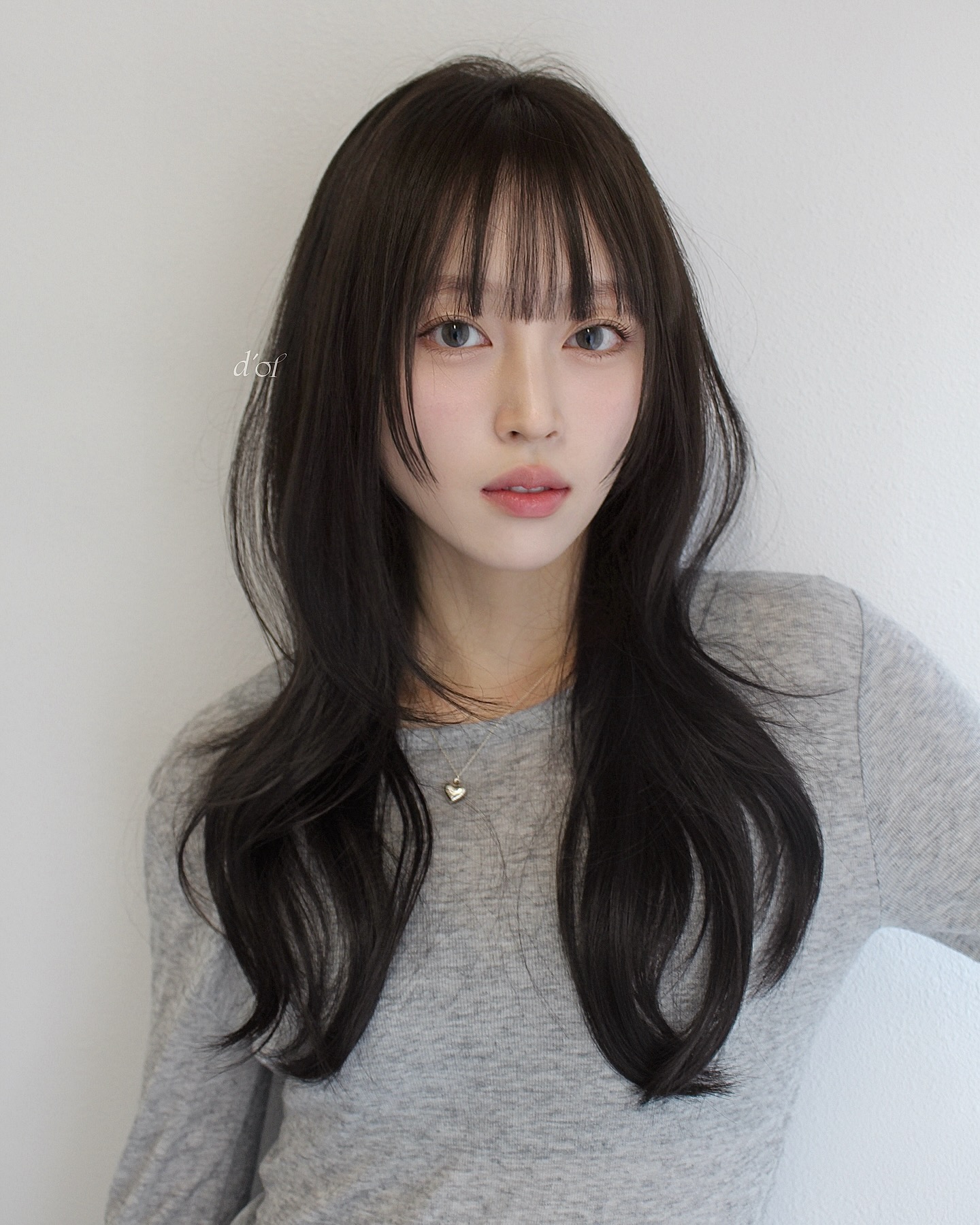 4 kiểu t&oacute;c d&agrave;i trẻ trung, nịnh mặt cho những ai kh&ocirc;ng th&iacute;ch cắt t&oacute;c ngắn- Ảnh 10.