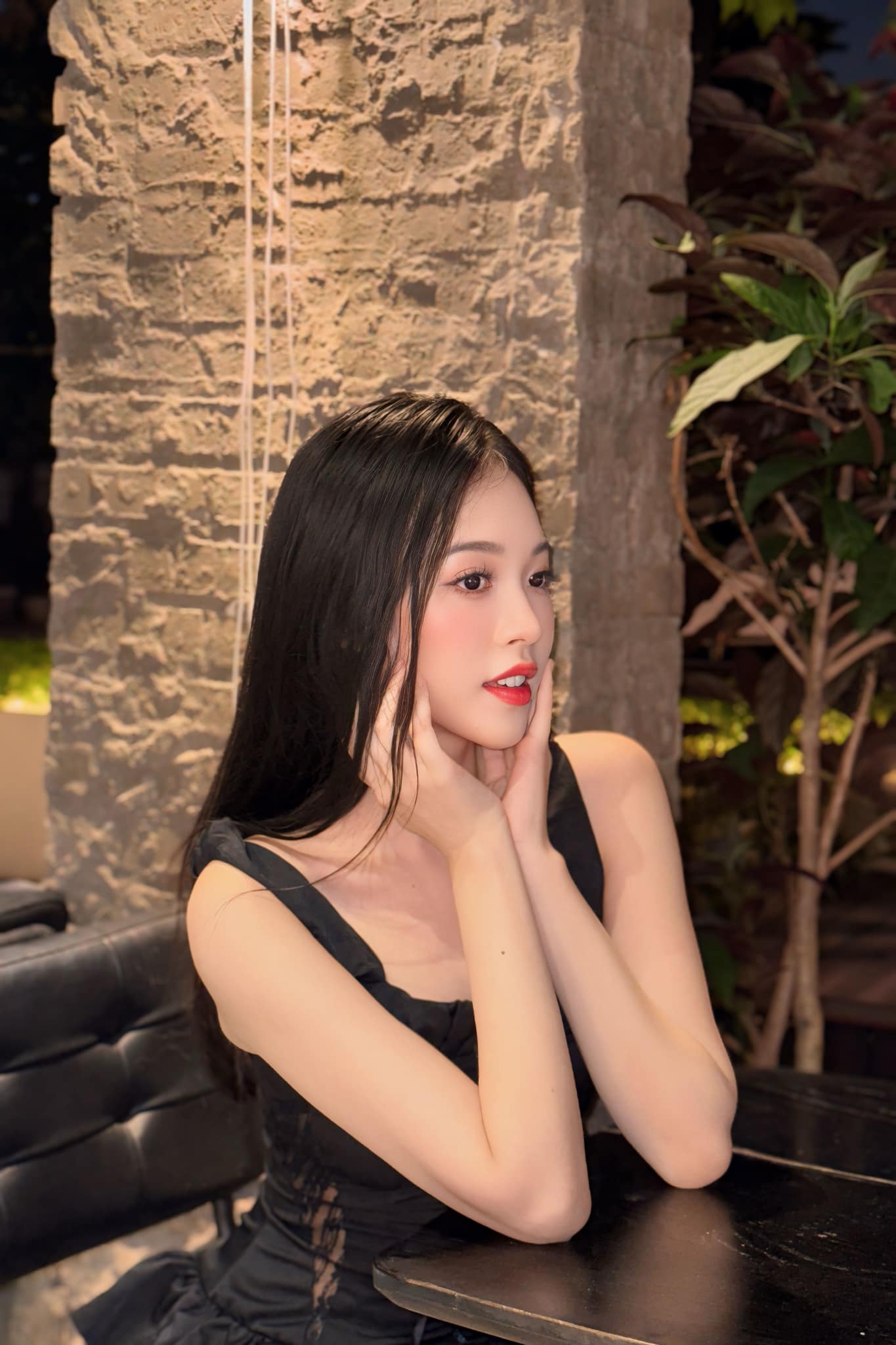 Chuyện lạ g&igrave; đang xảy ra với &Aacute; hậu Trịnh Thuỳ Linh?- Ảnh 6.