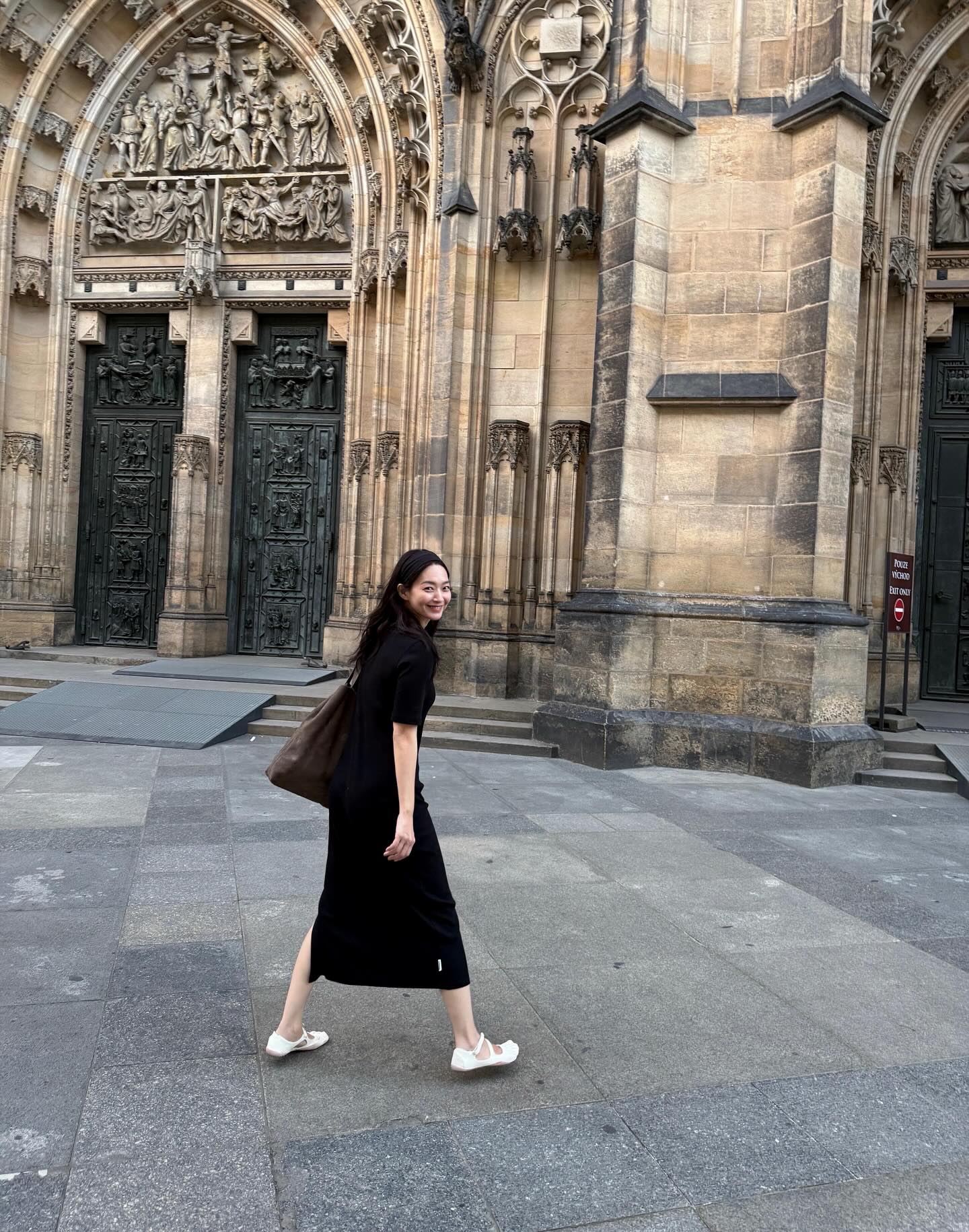 Vợ đẹp của 3 tài tử tên Bin: Toàn là huyền thoại nhan sắc, style tuổi ngoài 40 đẳng cấp- Ảnh 13.