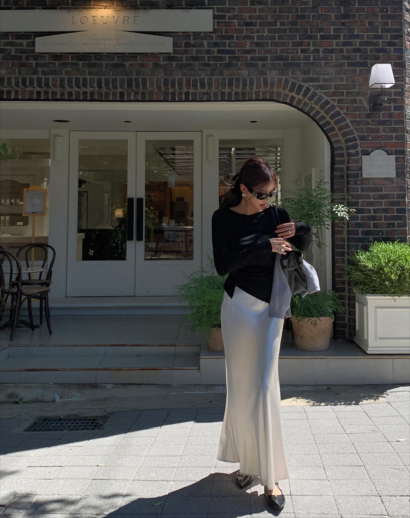 Ch&acirc;n v&aacute;y mặc theo 5 c&ocirc;ng thức tối giản n&agrave;y l&agrave; chuẩn đẹp v&agrave; sang- Ảnh 2.