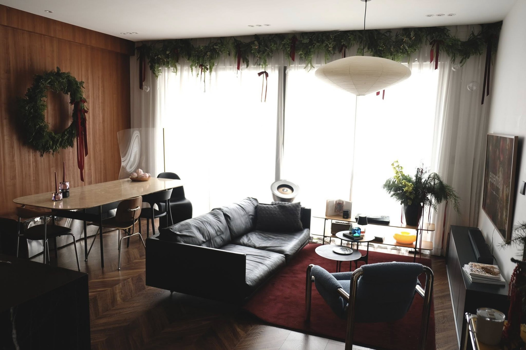 Nh&agrave; gi&agrave;u chơi Noel kiểu g&igrave;? Lộ diện c&acirc;y th&ocirc;ng của 1 ph&uacute; b&agrave; "giữ chuỗi đầu tư khủng", đẹp kh&ocirc;ng đối thủ- Ảnh 8.