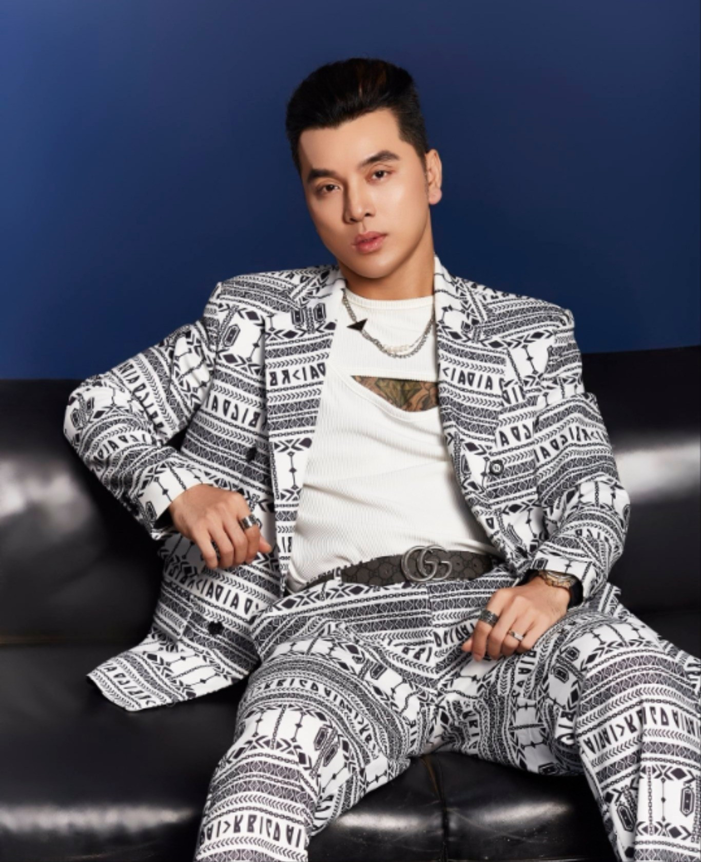 Chuyện g&igrave; xảy ra với Ưng Ho&agrave;ng Ph&uacute;c- Ảnh 1.