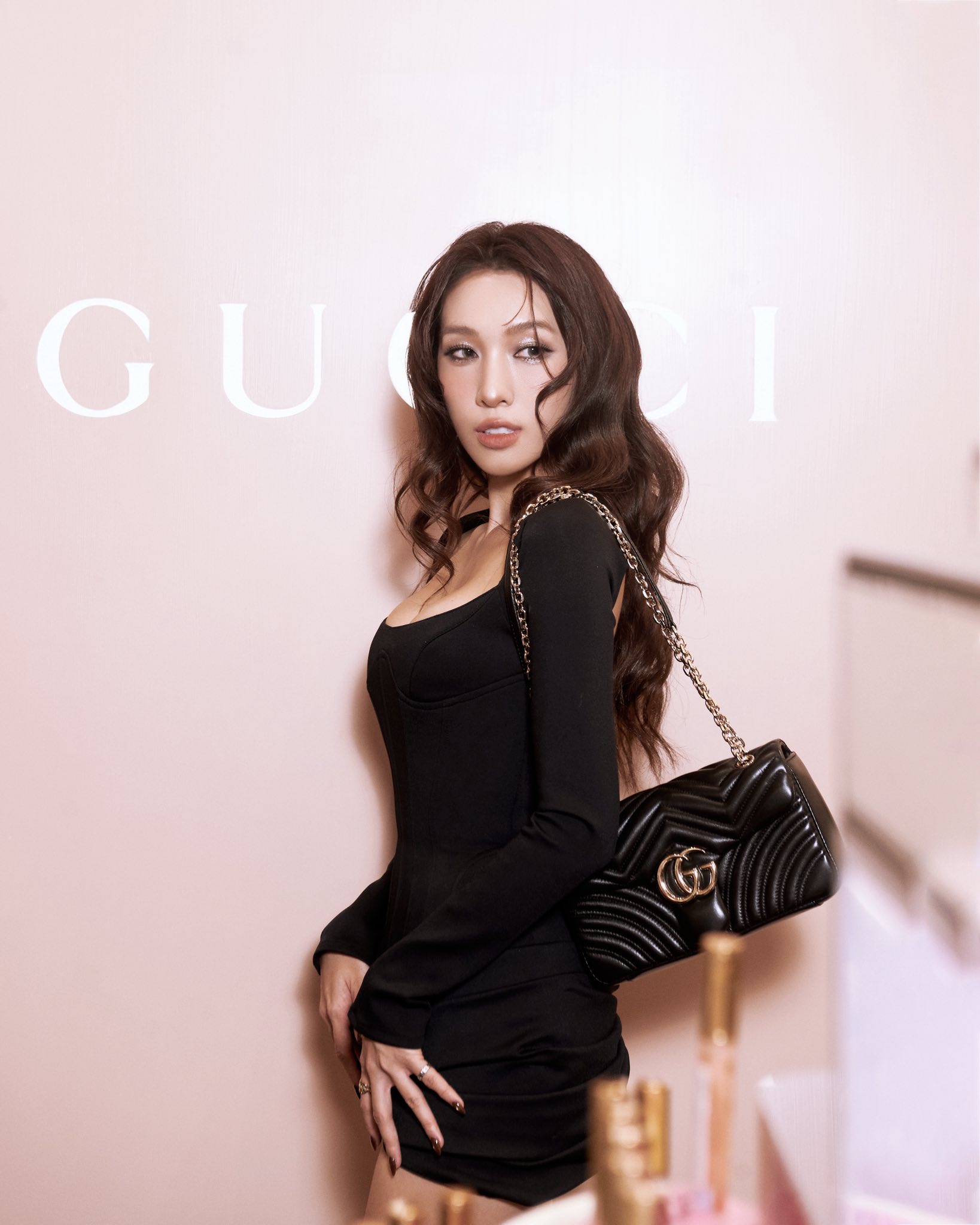 Mỹ nh&acirc;n l&agrave; "bạch nguyệt quang" của cả Vbiz, mẹ 2 con body bốc lửa, nhan sắc c&agrave;ng ngắm c&agrave;ng m&ecirc;- Ảnh 3.