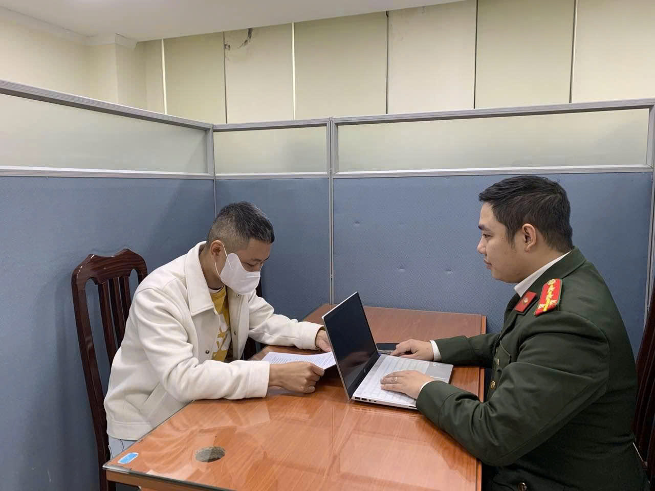 C&ocirc;ng an H&agrave; Nội cảnh b&aacute;o loạt video &ldquo;kỳ &aacute;n chấn động&rdquo; h&uacute;t triệu view tr&ecirc;n YouTube- Ảnh 2.