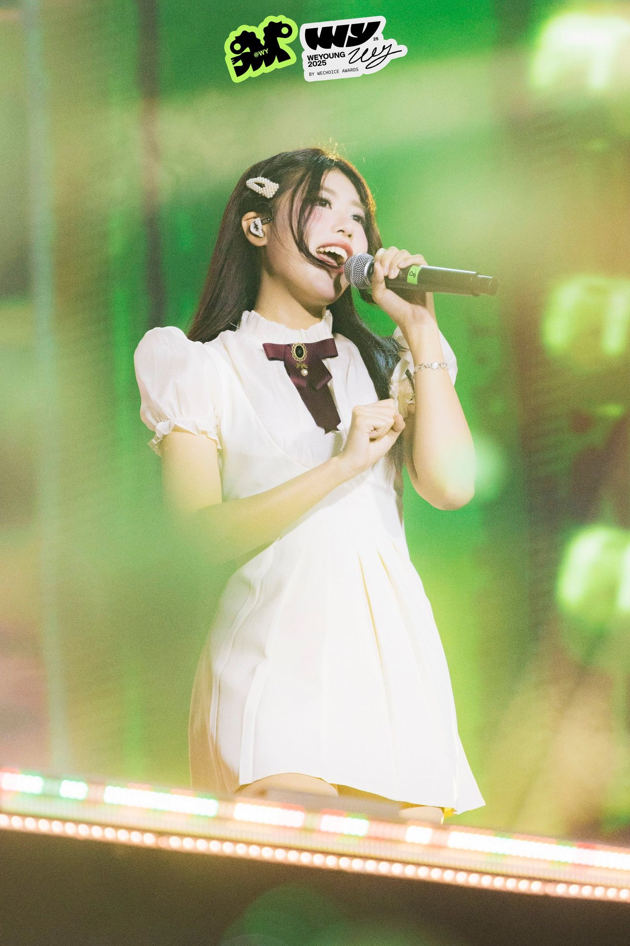 WeYoung 2025: Khi c&aacute;c nghệ sĩ trẻ l&agrave;m chủ s&acirc;n khấu v&agrave; toả s&aacute;ng bằng c&acirc;u chuyện &acirc;m nhạc của ch&iacute;nh m&igrave;nh- Ảnh 16.