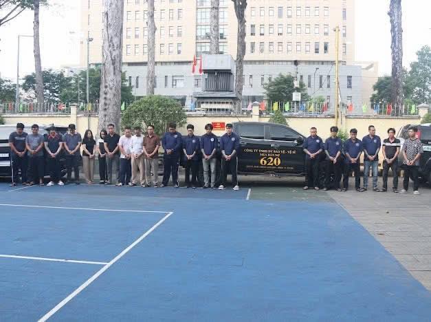 "&Ocirc;ng tr&ugrave;m" Hồ Th&agrave;nh Được bị bắt sau vụ kh&aacute;m x&eacute;t khẩn cấp 6 địa điểm: Nổi tiếng Tiktok với 4 triệu lượt th&iacute;ch- Ảnh 7.