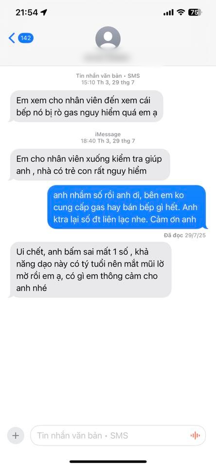 Nhiều người l&ecirc;n tiếng cảnh b&aacute;o chi&ecirc;u lừa đảo mới ng&agrave;y cuối năm, chặn số ngay nếu nhận được tin nhắn "lạ" n&agrave;y!- Ảnh 5.