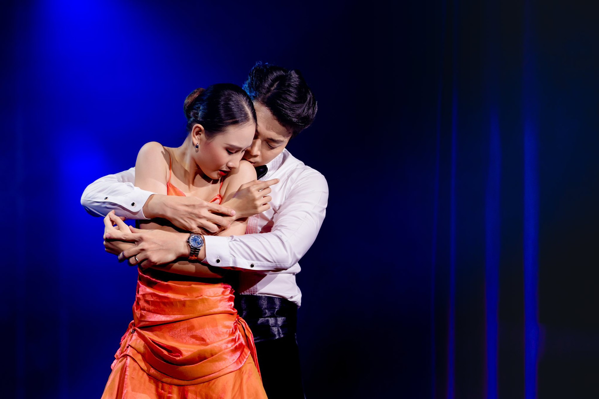 Ngại hộ nam ca sĩ b&aacute;n v&eacute; đắt ngang ngửa Mỹ T&acirc;m: L&agrave;m g&igrave; kh&oacute; coi vậy trời?- Ảnh 2.