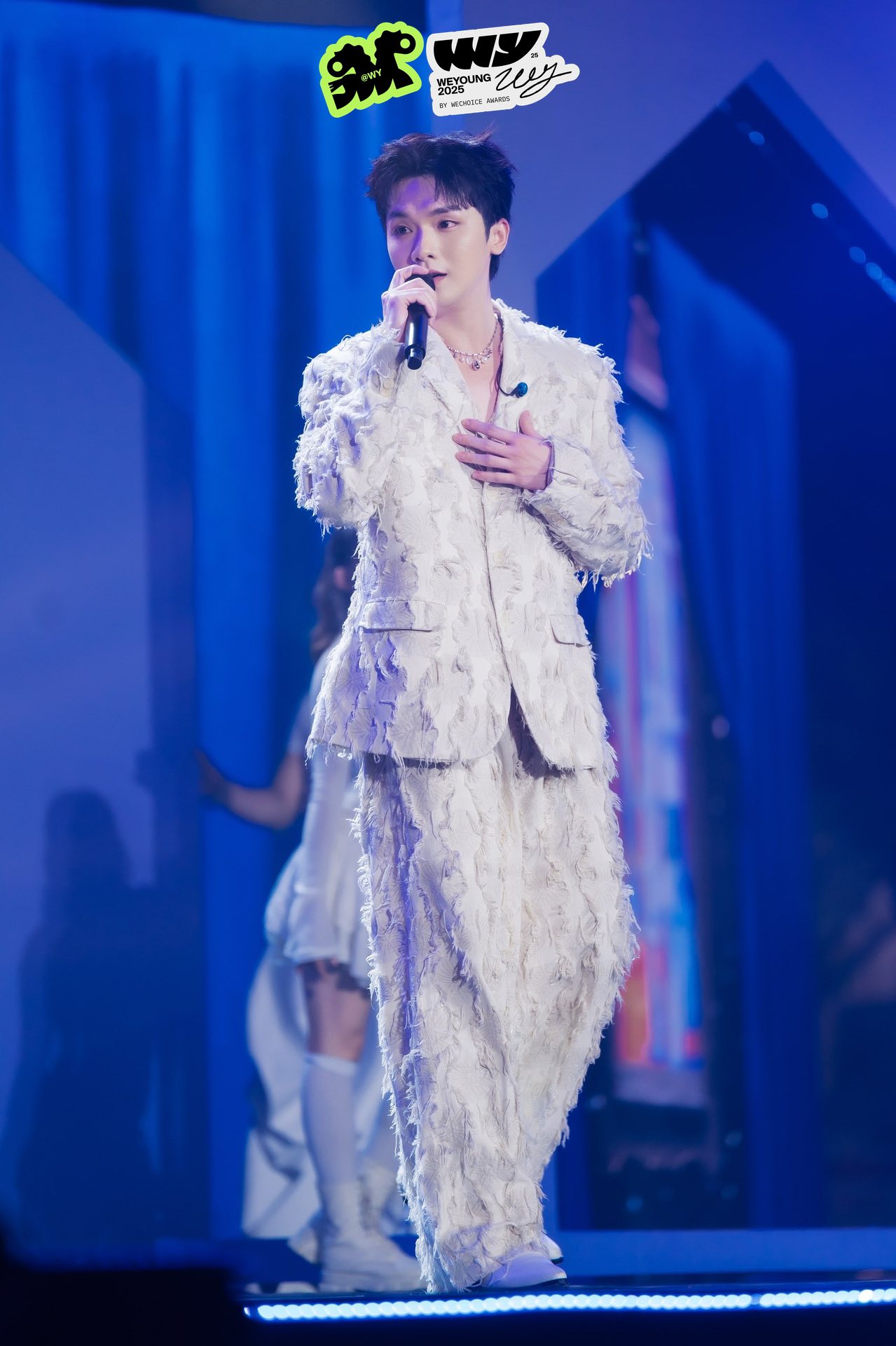 WeYoung 2025: Khi c&aacute;c nghệ sĩ trẻ l&agrave;m chủ s&acirc;n khấu v&agrave; toả s&aacute;ng bằng c&acirc;u chuyện &acirc;m nhạc của ch&iacute;nh m&igrave;nh- Ảnh 11.