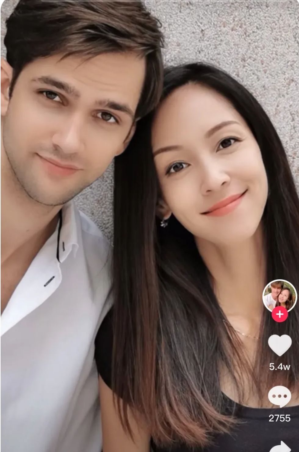 Mẹ đơn th&acirc;n vẫn khiến trai t&acirc;n k&eacute;m 16 tuổi m&ecirc; mẩn, hiện đ&atilde; gần 50 nhưng trẻ như g&aacute;i 18 v&igrave; 1 b&iacute; quyết- Ảnh 1.