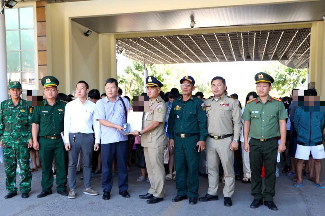 H&eacute; lộ c&ocirc;ng việc của 77 người vừa trở về từ Campuchia- Ảnh 1.