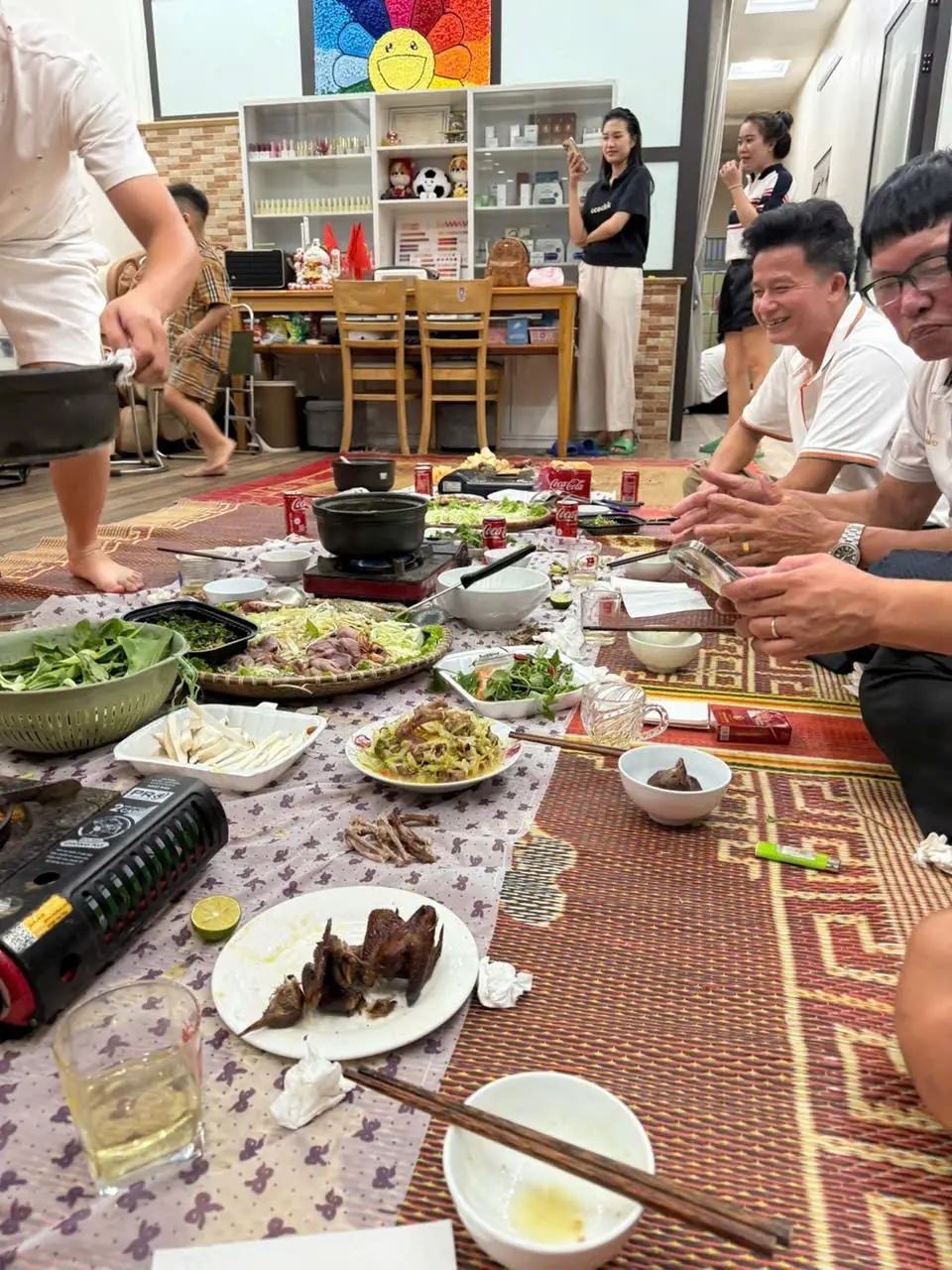 Người thân cận tung ảnh Doãn Hải My ở nhà chồng, nói gì về tin đồn tiểu thư to tiếng với Văn Hậu và mẹ?- Ảnh 1. Người thân cận tung ảnh Doãn Hải My ở nhà chồng, nói gì về tin đồn tiểu thư to tiếng với Văn Hậu và mẹ?- Ảnh 1.