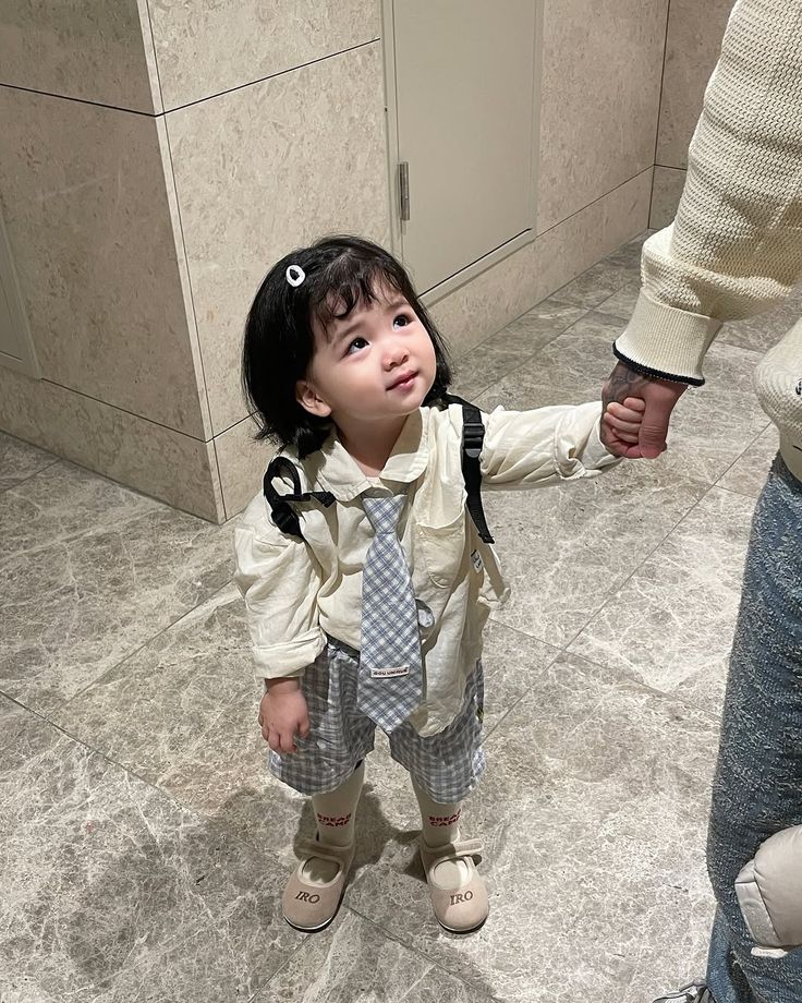 Bố mẹ kh&ocirc;n ngoan sẽ kh&ocirc;ng mang những vấn đề n&agrave;y của con đi kiếm chuyện l&agrave;m qu&agrave; với người ngo&agrave;i- Ảnh 2.