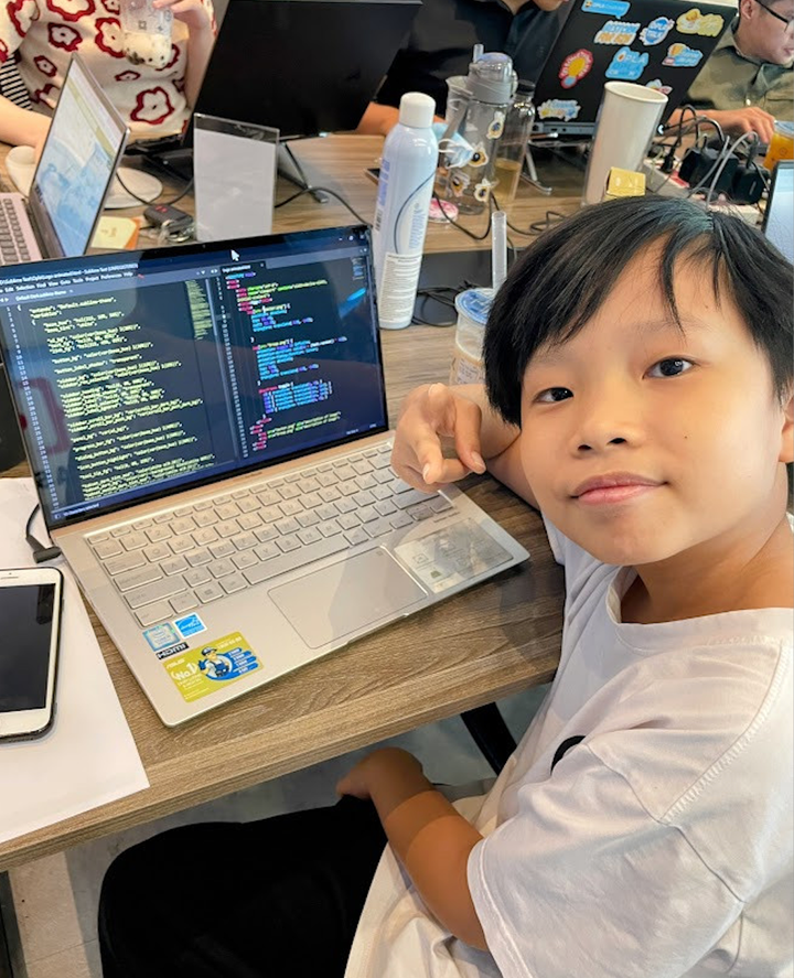 Những người trẻ Việt Nam gây ấn tượng bằng tài năng và nghị lực- Ảnh 5.