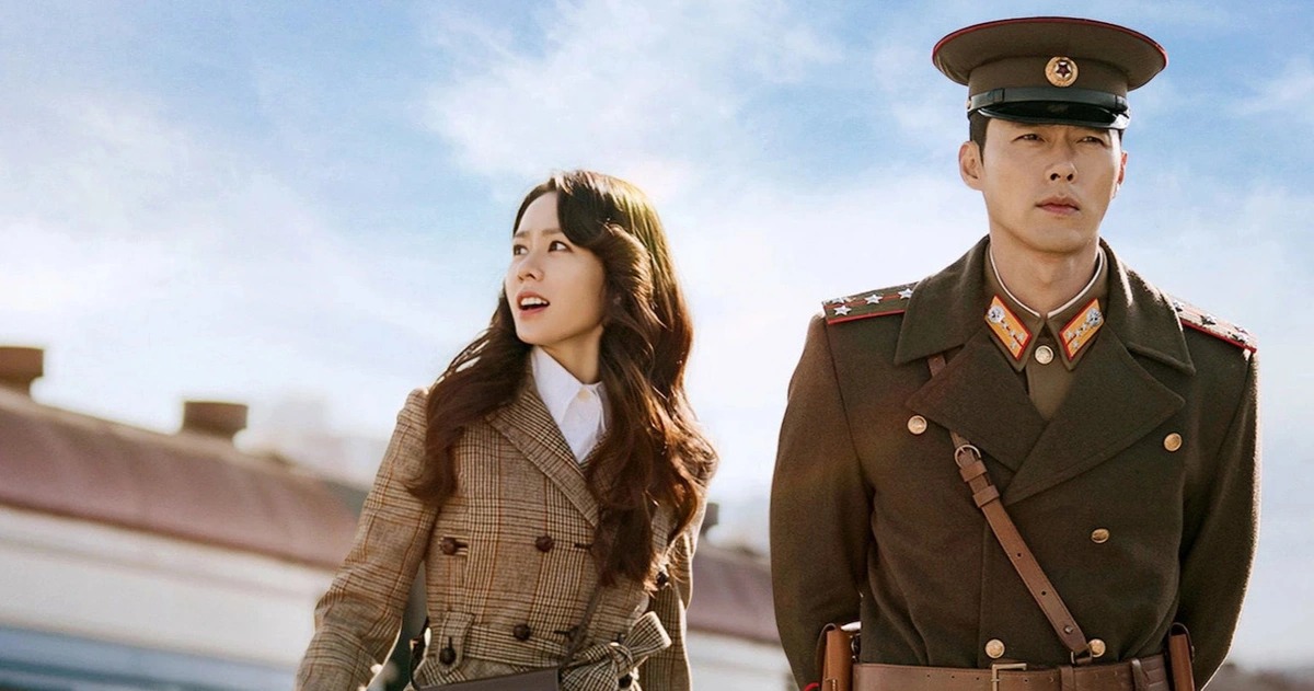 Kbiz 4 m&ugrave;a 4 đ&aacute;m cưới thế kỷ: Buồn nhất l&agrave; Song Hye Kyo, giờ đứng nh&igrave;n 2 t&igrave;nh cũ t&ecirc;n 