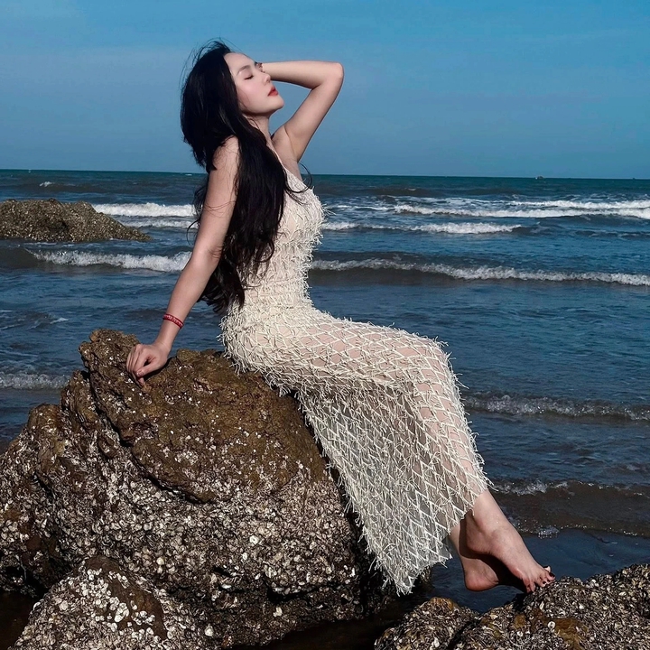 Nữ diễn vi&ecirc;n đ&oacute;ng vai chủ tịch, 'người t&igrave;nh' m&agrave;n ảnh của NSND Trung Anh g&acirc;y sốt- Ảnh 3.